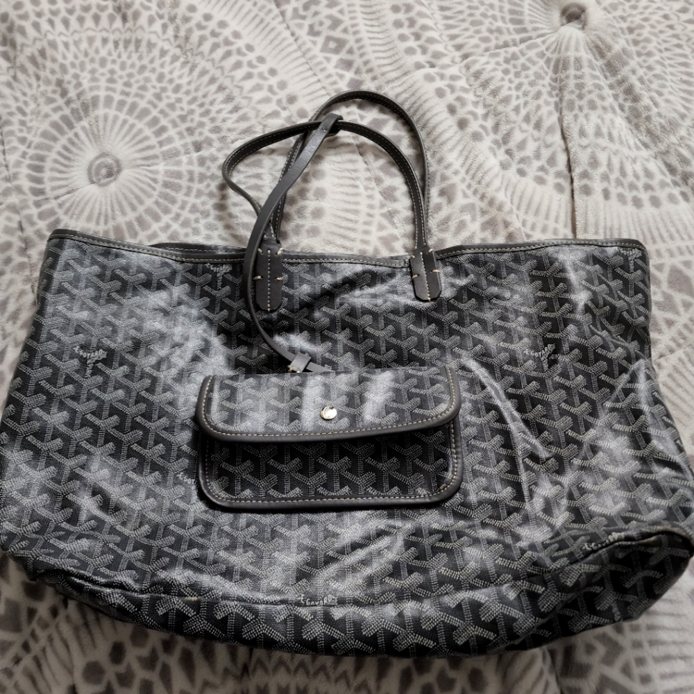 Goyard- tote